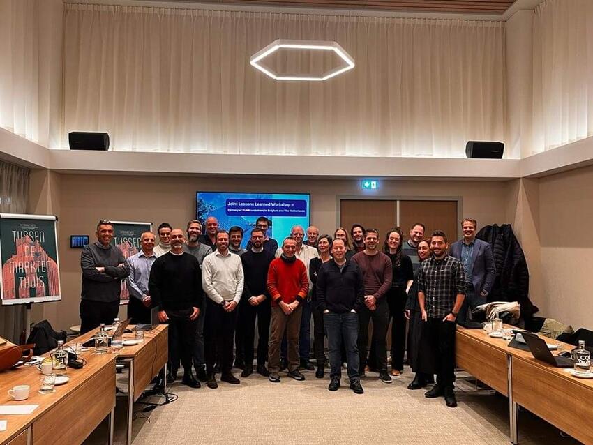 EUAA, FEDASIL and Centraal Orgaan opvang asielzoekers during a workshop on delivery and installation of reception units